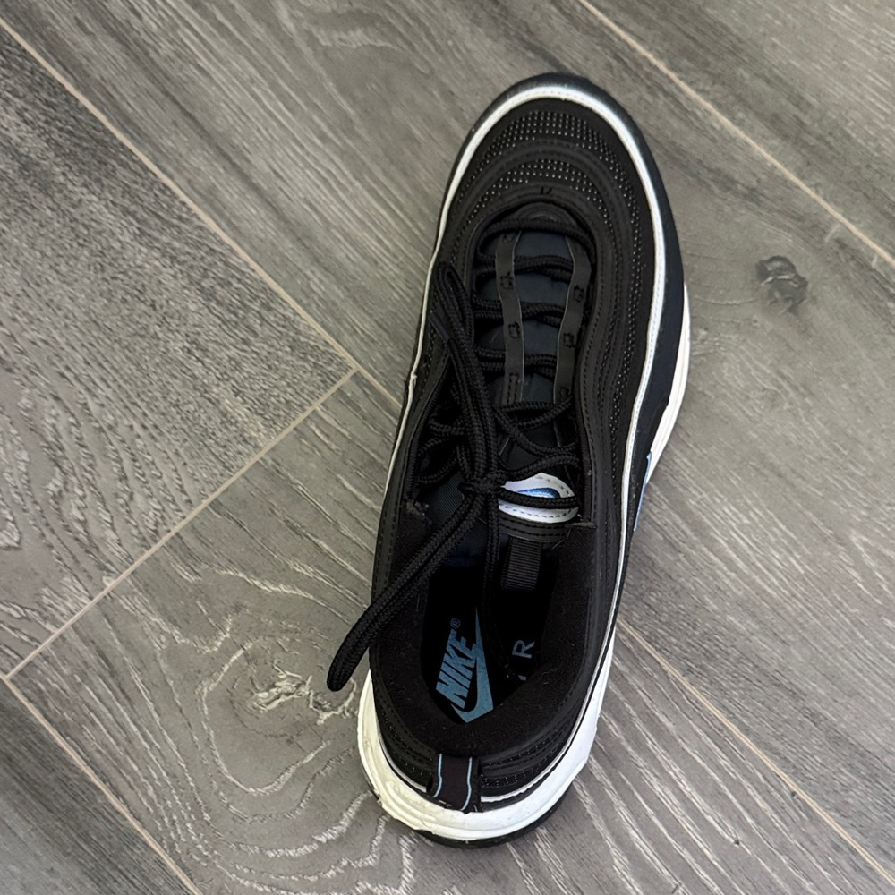 Nike AIRMAX Black Blue and White Athletic Shoes